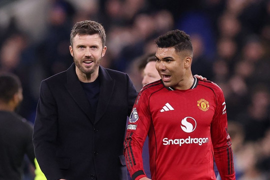 Casemiro rực sáng giúp MU hạ Everton: Vũ điệu cuối của hòn đá tảng tại Old Trafford