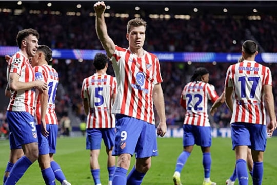 Alexander Sorloth lập hat-trick, Atletico Madrid vào vòng 16 đội Champions League