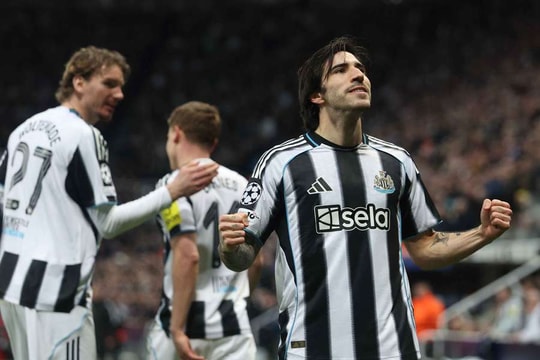 Sandro Tonali tỏa sáng rực rỡ trước Qarabag: Lời khẳng định đắt giá gửi tới Man Utd và Arsenal