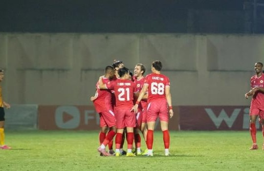 Đoàn Văn Hậu lập siêu phẩm chấn động V-League, gửi thông điệp tới HLV Kim Sang-sik