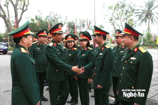 Trung tướng Hà Thọ Bình chúc mừng Bệnh viện Quân y 4 nhân ngày Thầy thuốc Việt Nam