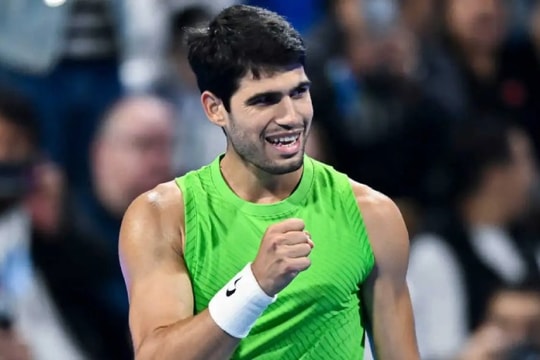 Carlos Alcaraz thống trị tennis 2026: Kỷ lục Grand Slam và chuỗi 12 trận bất bại