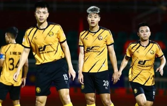 Khủng hoảng tại CLB Thanh Hóa: Khi thủ môn phải vào sân đá tiền đạo tại V-League