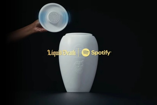 Giải mã Eternal Playlist Urn: Loa Bluetooth hình hũ tro cốt từ Spotify và Liquid Death