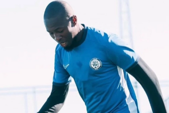Mamadou Mbodj rời Thanh Hóa sang Kazakhstan giữa cuộc khủng hoảng nợ lương