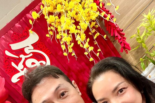 MC Diễm Quỳnh, Anh Tuấn và dàn BTV VTV rộn ràng lì xì khai xuân Bính Ngọ