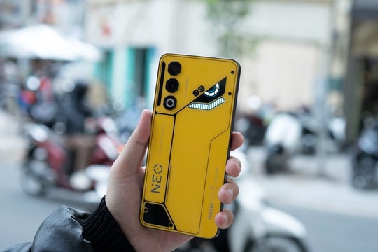 nubia Neo 5 GT lộ diện: Smartphone tích hợp quạt tản nhiệt chủ động và pin 6,000mAh
