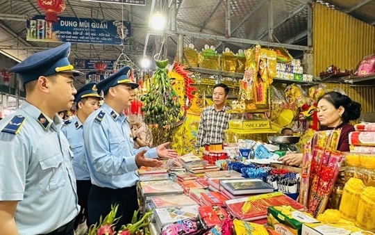 Siết quản lý giá, không để khan hàng, đầu cơ trục lợi