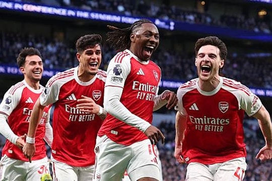 Arsenal vươn mình mạnh mẽ: Khi 'Pháo thủ' không còn núp dưới cái bóng của Manchester City
