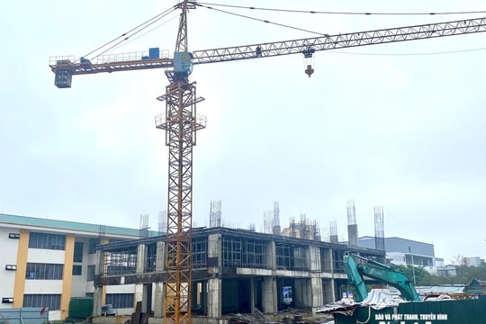 Nghệ An: Khan hiếm nhân công sau Tết, nhiều công trình chậm tiến độ