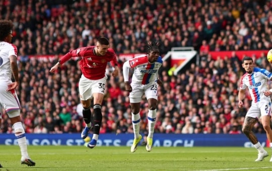 Benjamin Sesko rực sáng giúp Man Utd hạ Crystal Palace 2-1: Sự trỗi dậy của số 9 hiện đại