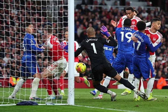 Arsenal 2-1 Chelsea: Vũ khí phạt góc giúp Pháo thủ xây chắc ngôi đầu