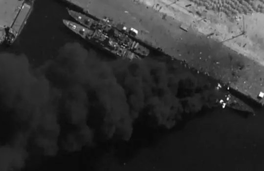 Hải quân Mỹ đánh chìm tàu chiến Iran sau vụ tấn công tên lửa vào tàu sân bay CVN-72
