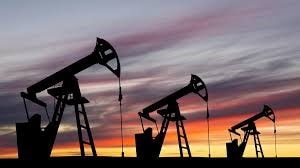 Giá dầu Brent tăng lên 71,06 USD dù tồn kho dầu thô Mỹ tăng cao nhất 3 năm
