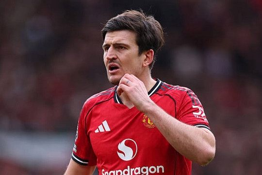 Harry Maguire rực sáng trong màn ngược dòng 2-1 của Man Utd trước Crystal Palace