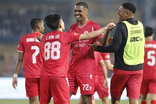 CLB Công An Hà Nội thống trị V-League với khoảng cách điểm kỷ lục