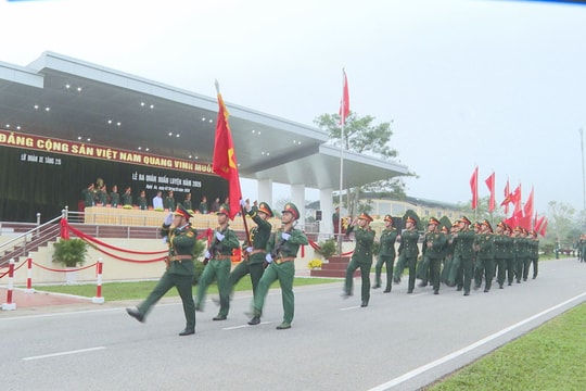 Lữ đoàn 215 ra quân huấn luyện năm 2026