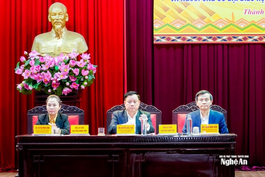 Ứng cử viên đại biểu Quốc hội, HĐND tỉnh tiếp xúc cử tri các phường Thành Vinh, Vinh Phú, Vinh Hưng