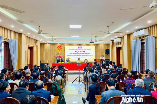 Các ứng cử viên Đại biểu Quốc hội, HĐND tỉnh tiếp xúc cử tri các xã, phường phía Tây Bắc Nghệ An