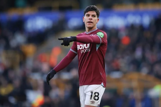 Tại sao Mateus Fernandes là mảnh ghép hoàn hảo cho tuyến giữa Man Utd?