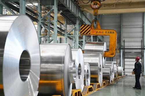 Giá nhôm tăng vọt lên 3.259 USD/tấn do lo ngại thiếu hụt nguồn cung tại Qatar