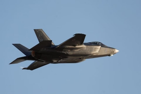 Israel xác nhận tiêm kích F-35I Adir bắn hạ máy bay Yak-130 của Iran trên bầu trời Tehran