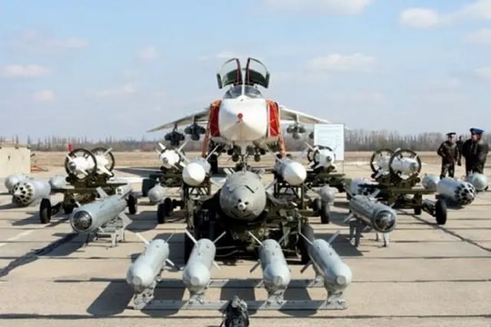 Khả năng bay cực thấp của Su-24MK Iran: Phân tích kỹ thuật từ vụ tiếp cận căn cứ Al Udeid