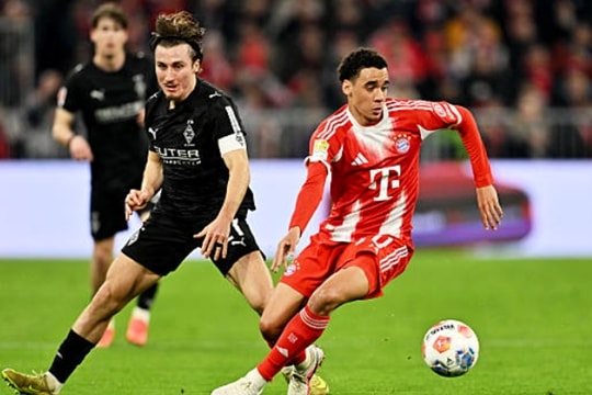 Bayern Munich đè bẹp Gladbach 4-1: Jamal Musiala đánh dấu ngày trở lại rực rỡ