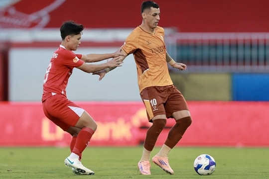 HAGL thua CA TP.HCM 0-1: Hồi chuông báo động và giấc mơ xa vời của Bầu Đức