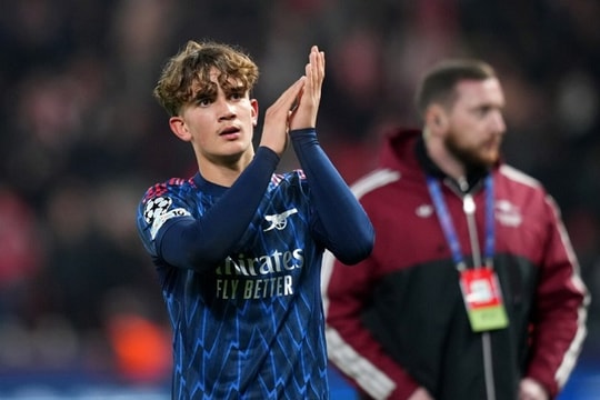 Max Dowman: Kỷ lục gia 16 tuổi và vũ khí bí mật của Arsenal trong cuộc đua vô địch