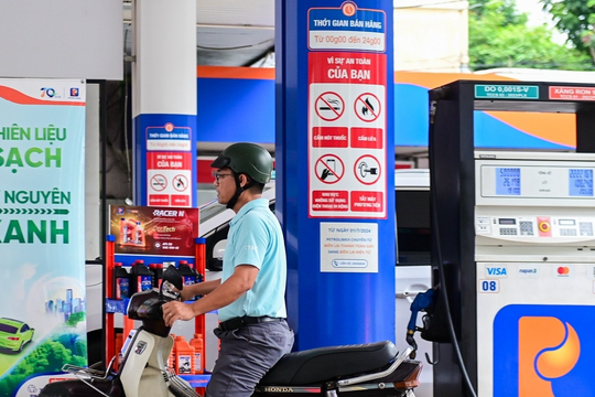 Giá xăng dầu leo thang, Thứ trưởng nói dùng xăng sinh học càng sớm càng tốt