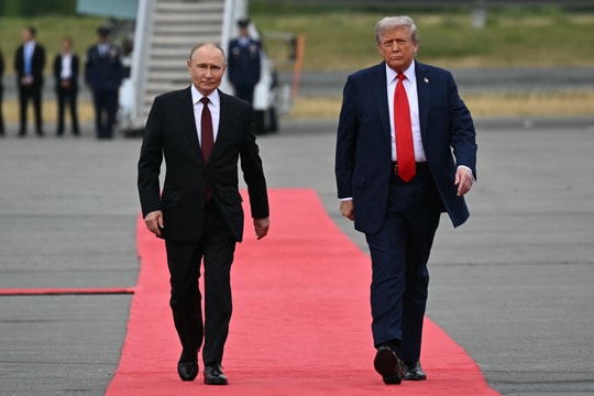 Ông Putin và ông Trump điện đàm nóng về 'chảo lửa' Iran và xung đột Ukraine