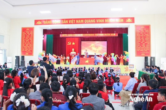 Phát động Cuộc thi “Em yêu biển, đảo quê hương” tại Nghệ An