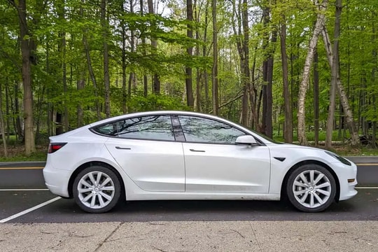 Tesla Model 3: Pin LFP chứng minh độ bền vượt trội sau 160.000 km vận hành