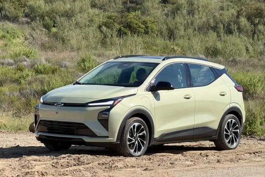 Cận cảnh Chevrolet Bolt 2027: Xe điện giá rẻ nâng cấp pin LFP và sạc nhanh vượt trội