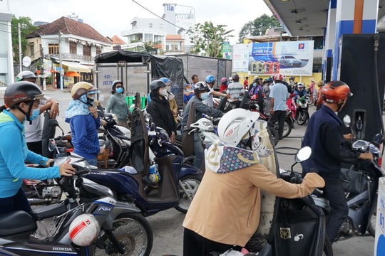Cập nhật giá xăng dầu trưa hôm nay 11/3/2026: Quỹ Bình ổn giá được chi nhằm kìm đà tăng giá trong nước