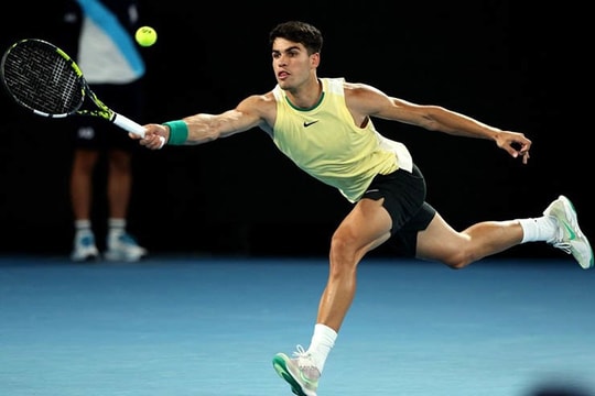 Carlos Alcaraz chỉ trích trọng tài Indian Wells và tham vọng của thần đồng Fonseca