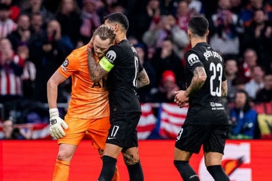 Atletico Madrid 5-2 Tottenham: Thảm họa Kinsky và dấu chấm hết cho triều đại Igor Tudor