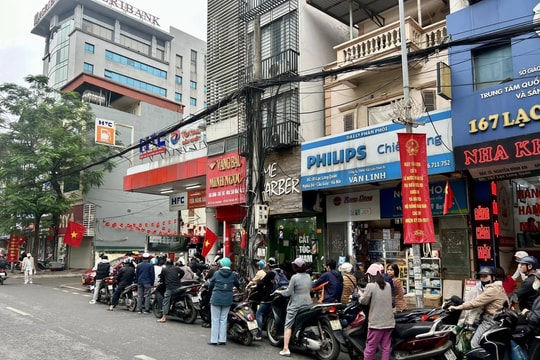 Cập nhật giá xăng dầu hôm nay 12/3/2026: Giá dầu giảm gần 8.000đ/lít từ 22h đêm qua