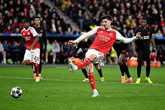 Arsenal thoát hiểm tại BayArena: Kai Havertz và Madueke cứu rỗi ngày Saka nhạt nhòa