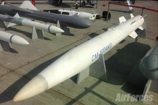 Serbia trang bị tên lửa đạn đạo CM-400AKG của Trung Quốc cho tiêm kích MiG-29
