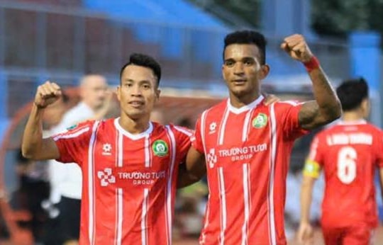 Trường Tươi Đồng Nai thắng Khánh Hòa 2-0: Củng cố ngôi đầu và mạch 14 trận bất bại