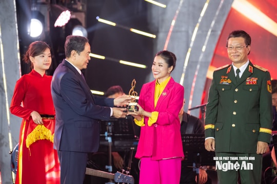 ‘Quốc hội những mùa Xuân’ - giai điệu tôn vinh nghị trường của nhân dân