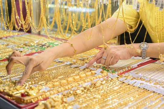 Cập nhật giá vàng trưa hôm nay 14/3/2026: Giá vàng SJC, 9999, giá vàng nhẫn và giá vàng thế giới