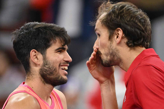 Bán kết Indian Wells 2026: Carlos Alcaraz đại chiến Medvedev, Sinner đấu Zverev