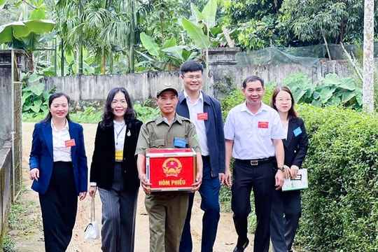 Tỷ lệ cử tri Nghệ An đi bầu cử đạt 99,76% và có 83/130 xã, phường hoàn thành 100%