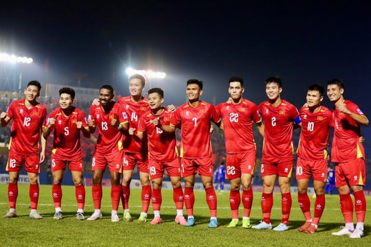 Báo Malaysia đánh giá thấp hàng công tuyển Việt Nam; Man City hụt hơi trong cuộc đua vô địch Premier League