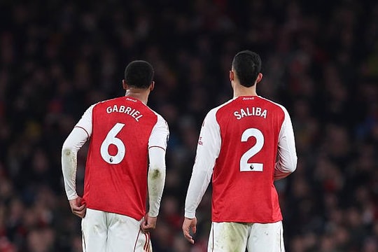Arsenal 2-0 Everton: Bộ đôi Saliba - Gabriel và định nghĩa về cặp trung vệ số một thế giới