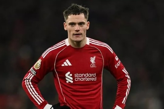 Arne Slot và bài toán Florian Wirtz: Liverpool có đang lãng phí số 10 hay nhất châu Âu?