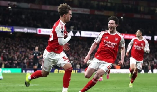 Arsenal đánh bại Everton 2-0: Max Dowman đi vào lịch sử Ngoại hạng Anh ở tuổi 16